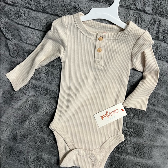 Cat & Jack- Cream Ribbed Kids One Piece- 12 mo - Picture 2 of 3
